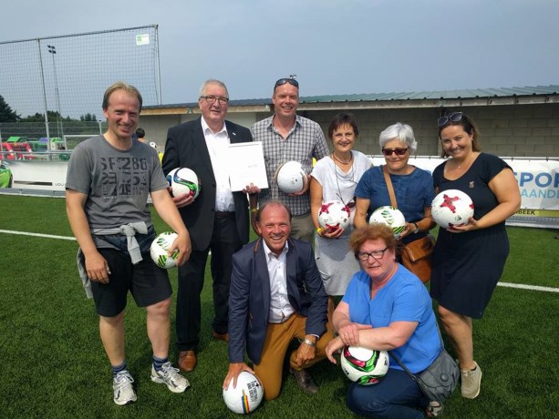 Voetbal Vlaanderen Uitreiking Certificaat Wereldrecord