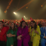 Wereldrecord: Largest gathering of people wearing conical partyhats (blog)